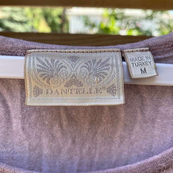 Lavender Dantelle Women’s Shirt - Picture 3 of 4